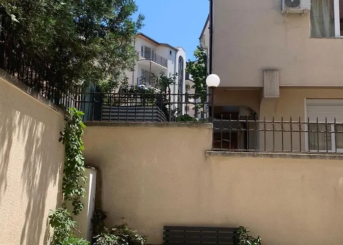 Апартаменты Lotus Свети-Влас